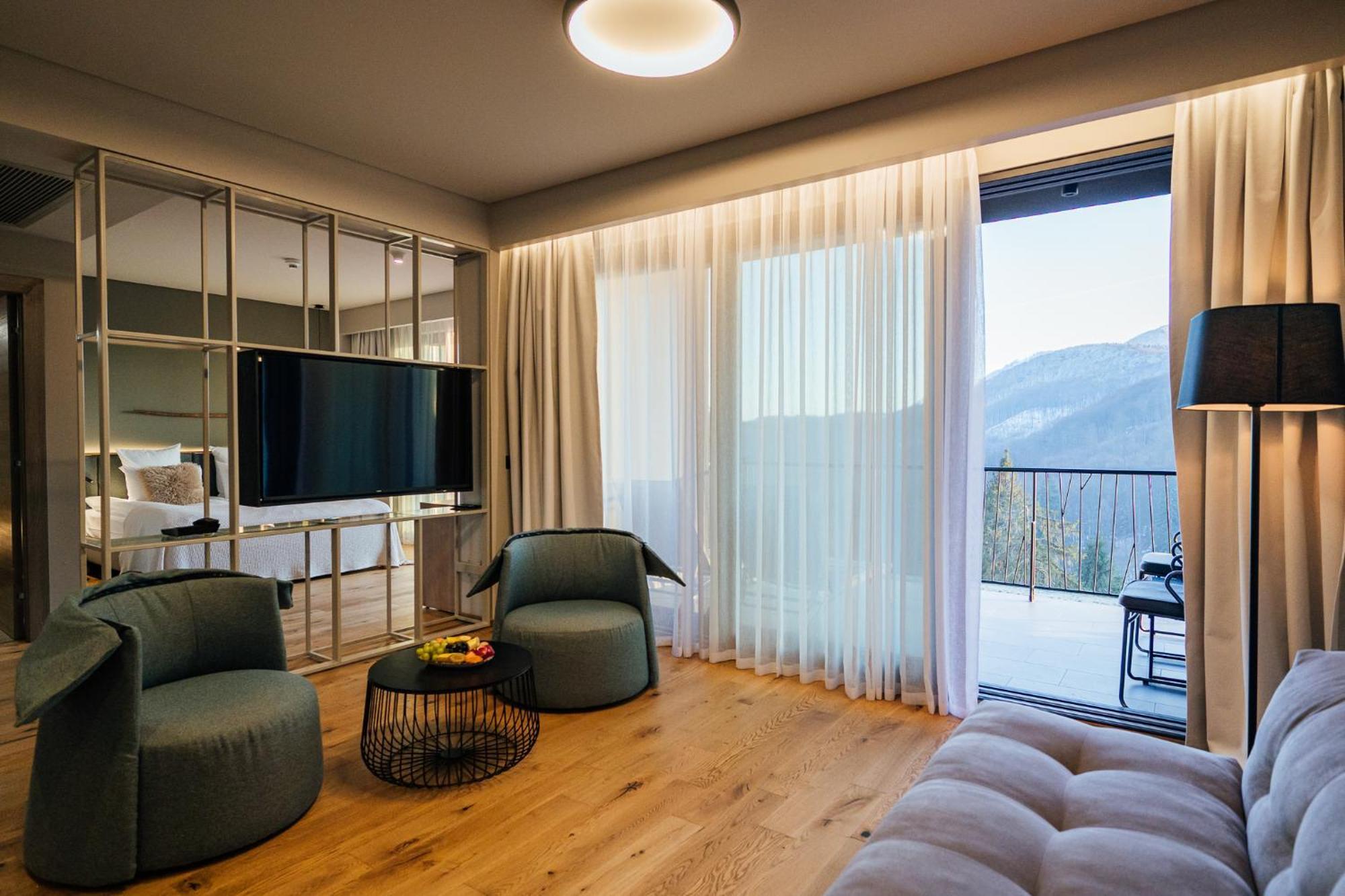 Balvanyos Resort - Peakture Hotel & Grand Hotel バルバニオス エクステリア 写真